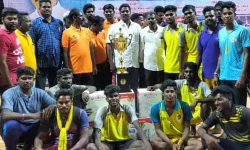 கணபதி செட்டிகுளம் அணிக்கு கோப்பை-கல்யாணசுந்தரம் எம்.எல்.ஏ. வழங்கினார்