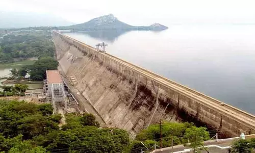 மேட்டூர் அணைக்கு நீர்வரத்து 1572 கன அடியாக அதிகரிப்பு