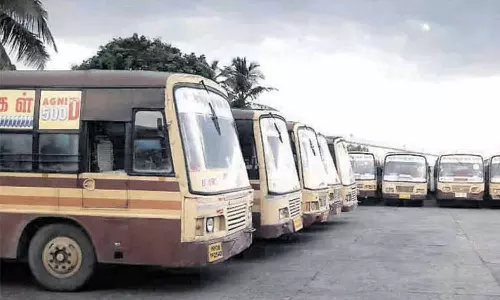 குண்டம் திருவிழாவை முன்னிட்டு பெருமாநல்லூருக்கு சிறப்பு பஸ்கள் இயக்கம்