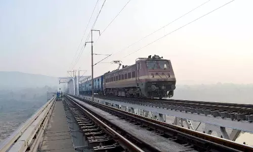 பாலம்  சீரமைப்பு பணிகளால் தன்பாத்-ரப்திசாகர் எக்ஸ்பிரஸ்ரெயில்கள் சென்னை செல்லாது