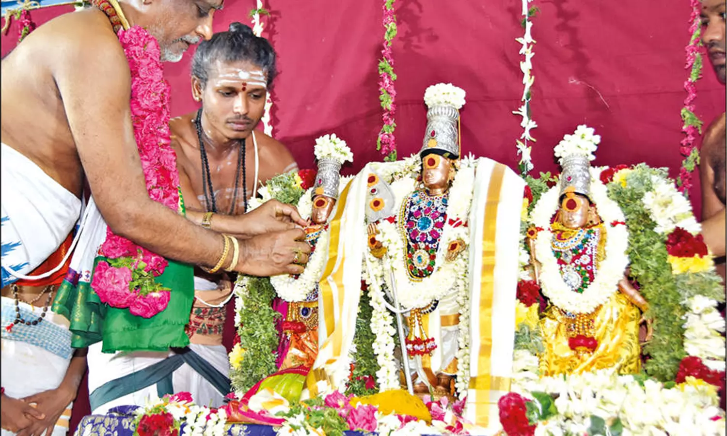 அரோகரா கோஷம் விண்ணதிர முத்துக்குமாரசுவாமி, வள்ளி-தெய்வானை திருக்கல்யாணம்