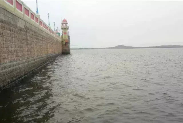 பவானிசாகர் அணையின் நீர்மட்டம் 88 அடியாக சரிந்தது