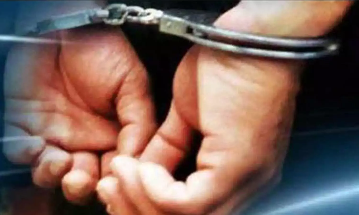 பெயிண்டரை இரும்பு கம்பியால் தாக்கிய வாலிபர் கைது