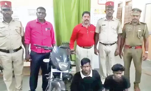 மது போதையால் பைக் திருடனாக மாறிய கோடீஸ்வரரின் மகன்