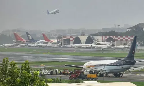 பருவமழைக்கு முந்தைய பராமரிப்பு பணிக்காக 6 மணி நேரம் மூடப்படும் மும்பை விமான நிலையம்