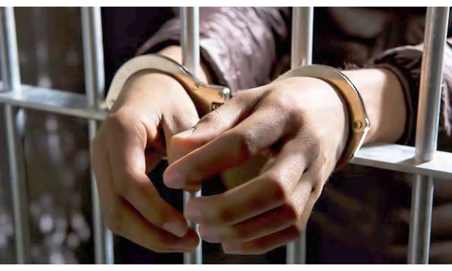 மது குடிக்க வேலைபார்த்த இடத்தில் திருடியவர் கைது மது குடிக்க வேலைபார்த்த இடத்தில் திருடியவர் கைது