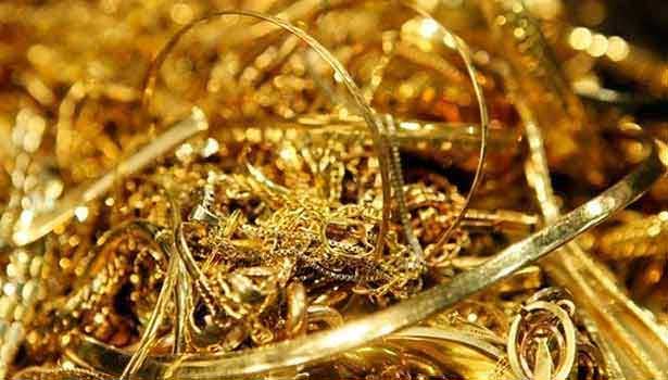 வங்கியில் அடகு வைத்த ரூ.4½ கோடி நகைகள் மாயம்: வங்கி துணை பெண் மேலாளர் தற்கொலை