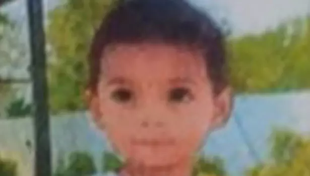 தொட்டிலில் பொம்மையை வைத்துவிட்டு குழந்தை கடத்தல்