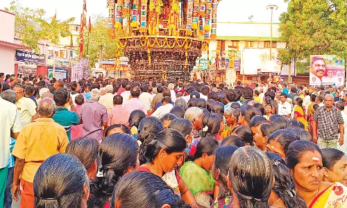 சென்னிமலை முருகன் கோவில் பங்குனி உத்திர தேரோட்டம்