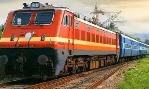 கோவையில் இருந்து சேலம் வழியாக கோடைகால சுற்றுலா சிறப்பு ரெயில் இயக்கம்