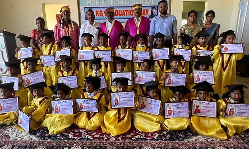 கூடங்குளம் ஹார்வர்டு பள்ளியில் மழலையர் பட்டமளிப்பு விழா