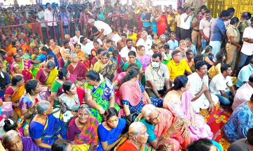 4 பிராட்டிமார்களை மணந்த சுந்தரராஜ பெருமாள்