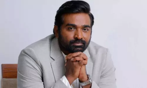 சுட்டிக்குழந்தையின் மழலை பேச்சை ரசித்த விஜய் சேதுபதி.. வைரலாகும் வீடியோ