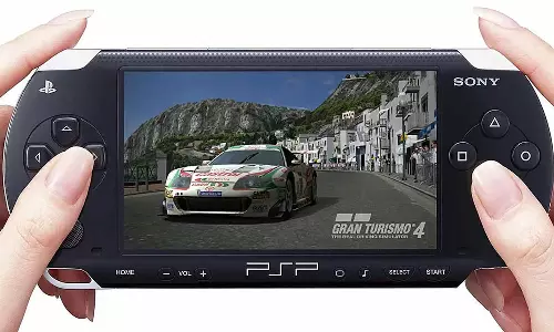 புதிதாக கையடக்க பிளேஸ்டேஷன் உருவாக்கும் சோனி... வெளியான சூப்பர் தகவல்!