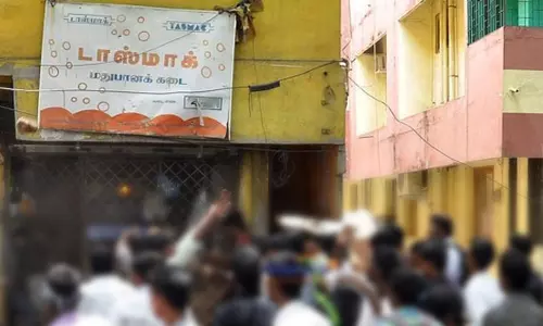 அத்தனூர் அருகே டாஸ்மாக் கடை அமைக்க மக்கள் எதிர்ப்பு-முற்றுகை