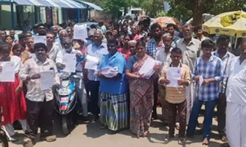 இலவச வீட்டுமனை கேட்டு மாற்றுத்திறனாளிகள் தாசில்தாரிடம் மனு