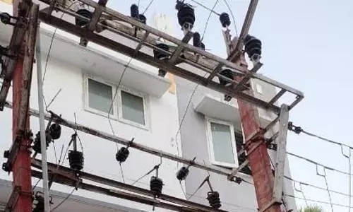 அகற்றப்பட்ட டிரான்ஸ்பார்மரை மீண்டும் பொருத்திட பொதுமக்கள் கோரிக்கை