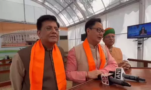 கடைசி நாளில்கூட பாராளுமன்றத்தை முடக்கிவிட்டார்கள்... எதிர்க்கட்சிகள் மீது மத்திய மந்திரி பாய்ச்சல்