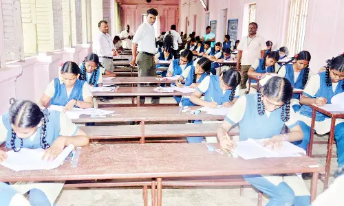 தஞ்சை மாவட்டத்தில் இன்று எஸ்.எஸ்.எல்.சி பொதுத்தேர்வு தொடங்கியது