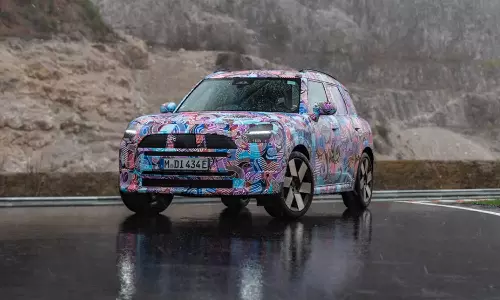 308ஹெச்பி பவர், 450கிமீ ரேஞ்ச் வழங்கும் மினி கண்ட்ரிமேன் E