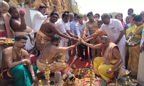 மருதமலை முருகன் கோவிலில் லிப்ட் அமைக்கும் பணிக்கு பூமிபூஜை- மு.க.ஸ்டாலின் காணொலி வாயிலாக தொடங்கி வைத்தார்