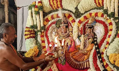 சிறுவாபுரி அகத்தீஸ்வரர் கோயில் -100 ஆண்டுக்கு பின் நடந்த பங்குனி உத்திர திருக்கல்யாணம்