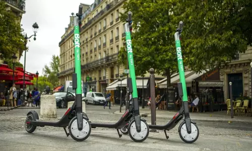 அதிகரிக்கும் விபத்துகளால் நடவடிக்கை- மின்சார ஸ்கூட்டர்களுக்கு தடை விதித்தது பிரான்ஸ்