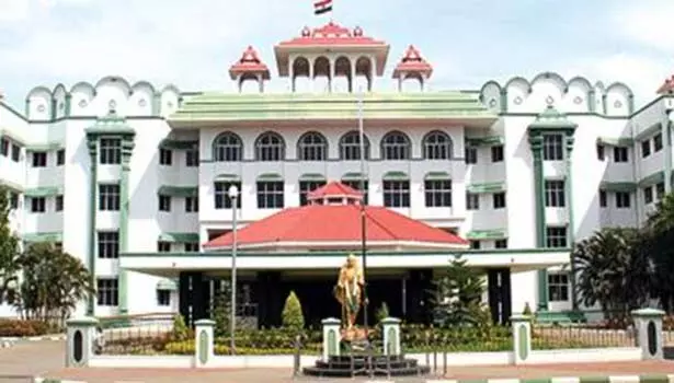 ஆகாய தாமரைகளால் நீர்நிலைகளுக்கு பாதிப்பு ஏற்படுமா?- அறிக்கை தாக்கல் செய்ய மதுரை ஐகோர்ட்டு உத்தரவு ஆகாய தாமரைகளால் நீர்நிலைகளுக்கு பாதிப்பு ஏற்படுமா?- அறிக்கை தாக்கல் செய்ய மதுரை ஐகோர்ட்டு உத்தரவு