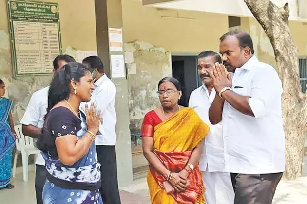 மாணவர்களின் சேர்க்கை அதிகரித்து வருவதால் தூத்துக்குடி மாநகராட்சி பள்ளிகளை நவீன முறையில் உருவாக்க நடவடிக்கை - மேயர் ஜெகன் பெரியசாமி பேச்சு