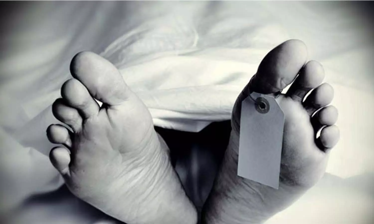 கிணற்றில் மூழ்கி கல்லூரி மாணவன் பலி கிணற்றில் மூழ்கி கல்லூரி மாணவன் பலி