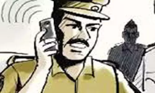 பஸ் நிறுத்தத்தில் இறந்து கிடந்தவர் குறித்து போலீசார் விசாரணை