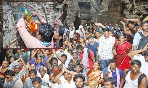 தும்புரு தீர்த்த முக்கோட்டி உற்சவம்: திரளான பக்தர்கள் தரிசனம்