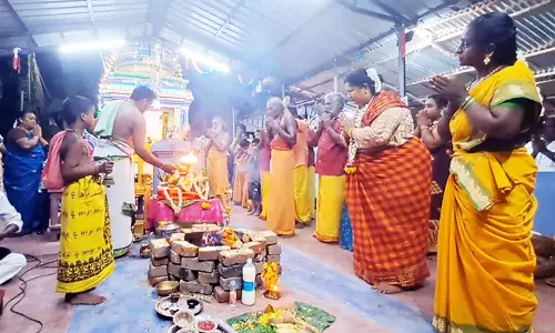 காருகுடி மகா மாரியம்மன் கோவிலில் பவுர்ணமி யாகம்