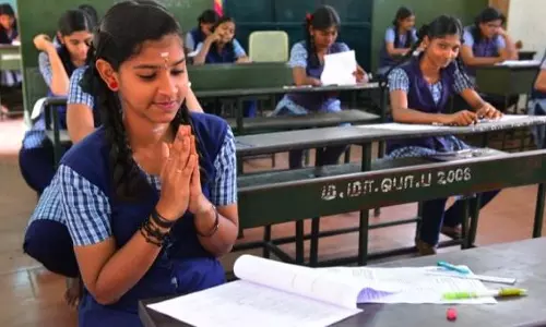 10-ம் வகுப்பு முதல் நாள் தேர்வு: 1976 மாணவர்கள் எழுதவில்லை