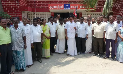 குடியாத்தத்தில் அ.தி.மு.க.வினர் போலீசில் புகார் மனு