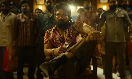 புஷ்பாவோட ரூல்.. அல்லு அர்ஜுன் பிறந்த நாளில் ரசிகர்களுக்கு சர்ப்ரைஸ் கொடுத்த படக்குழு