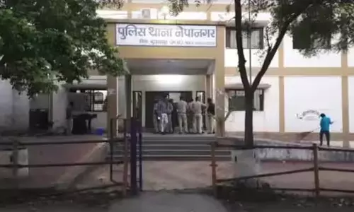 மத்திய பிரதேசத்தில் காவல் நிலையம் சூறை... லாக்கப்பில் இருந்த 3 கைதிகளை விடுவித்த கும்பல்