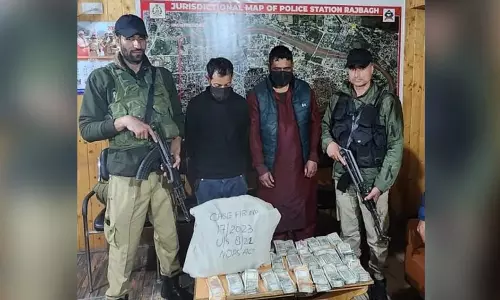 எல்லை தாண்டிய போதைப்பொருள் கடத்தல்- துணை ராணுவ வீரர் உள்பட 3 பேர் கைது