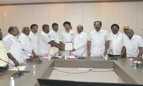 தலைமைச் செயலகத்தில் ஜாக்டோ ஜியோ நிர்வாகிகளுடன் அமைச்சர்கள் குழு பேச்சுவார்த்தை
