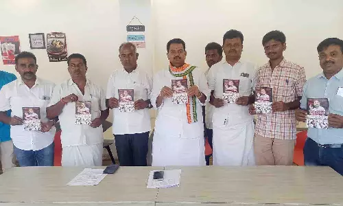 ராகுல்காந்தி எம்.பி., பதவி பறிப்பை கண்டித்து அறவழியில் தொடர் போராட்டம் - திருப்பூர் வடக்கு மாவட்ட காங்கிரஸ் தலைவர் தகவல்
