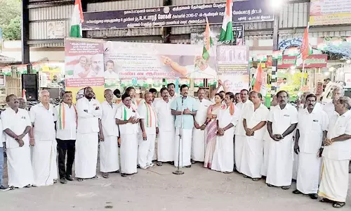 குத்தாலத்தில், காங்கிரசார் ஆர்ப்பாட்டம்