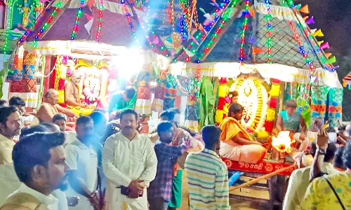 சேந்தங்குடி அமர்ந்தாளம்மன்- துர்கா பரமேஸ்வரி கோவில்களில் தேரோட்டம்