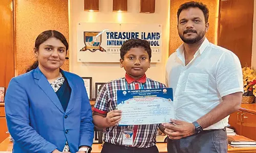 சர்வதேச செஸ் கூட்டமைப்பு புள்ளி பட்டியலில் ட்ரஷர் ஐலண்ட் பள்ளி மாணவன் இடம் பெற்று சாதனை