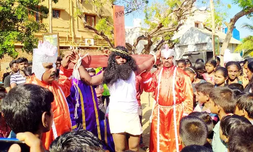 வேளாங்கண்ணி மாதா ஆலயத்தில் புனித வெள்ளி வழிபாடு