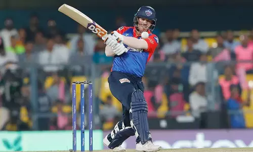 ஐ.பி.எல். தொடரில் 6,000 ரன்கள் - சாதனை படைத்த வார்னர்