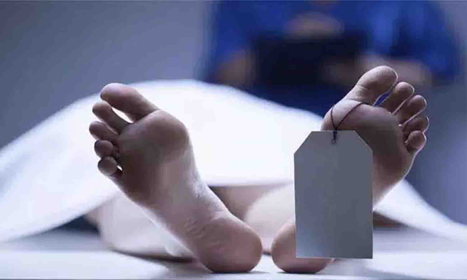 அடையாளம் தெரியாத முதியவர் பிணம்