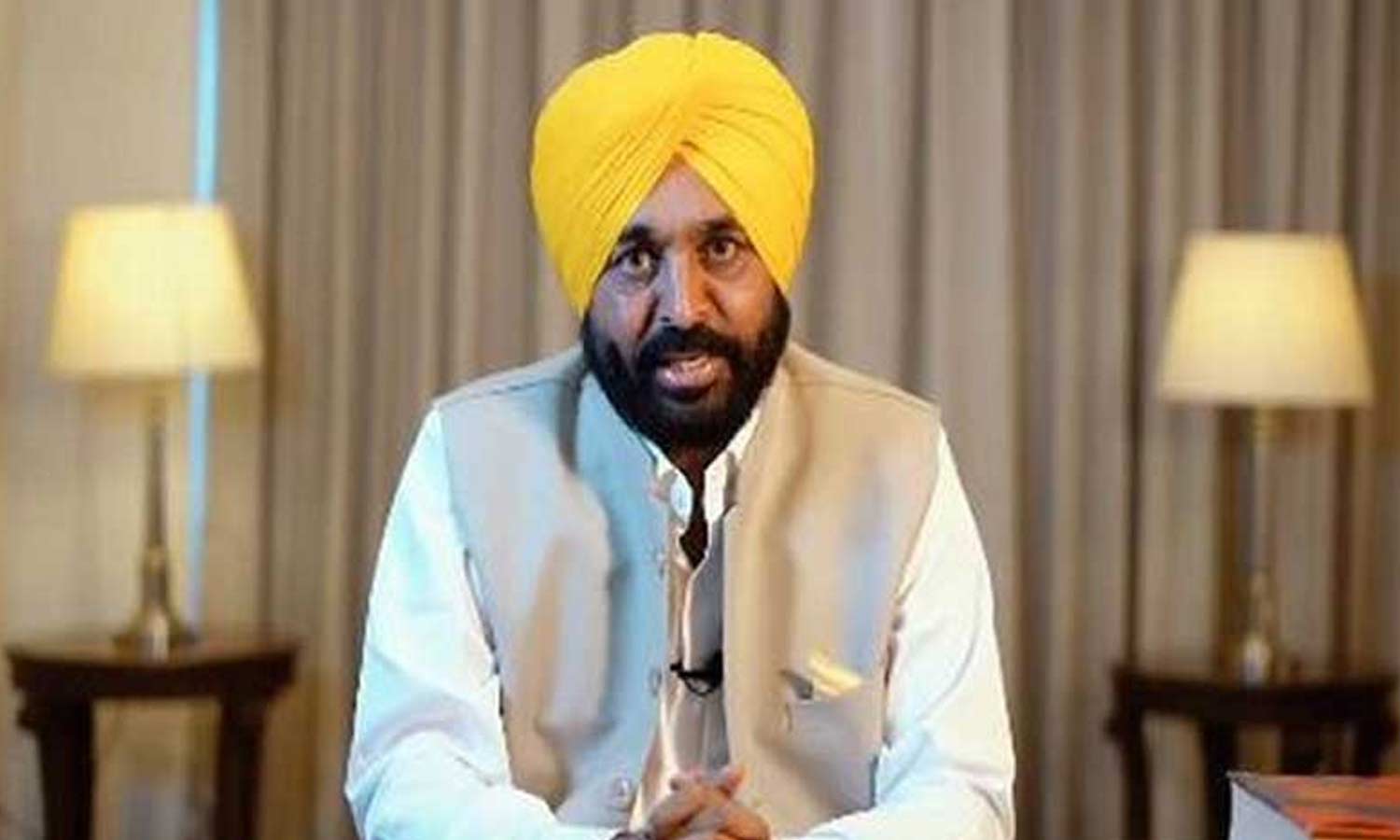 பஞ்சாபில் அரசு அலுவலகங்கள் செயல்படும் நேரம் மாற்றம்- மின்சிக்கனத்துக்காக அதிரடி நடவடிக்கை