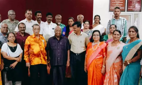 மலேசிய தமிழ் அறிஞர்கள் புதுவை வருகை