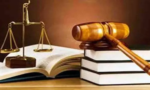 ஜப்தி நடவடிக்கையை எதிர்த்து உள்ளிருப்பு போராட்டம் நடத்திய குடும்பத்தினர்