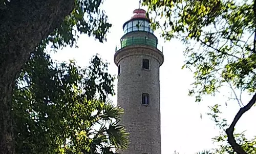 மாமல்லபுரம் கலங்கரை விளக்கம், கடல்சார் அருங்காட்சியகத்தை பார்க்க தனி கட்டணம்